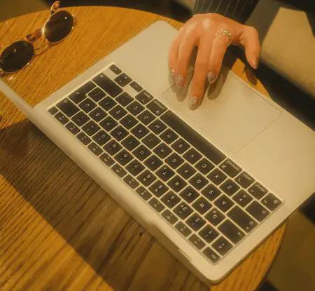 Emc易倍体育：电脑文件误删除如何恢复？这5个策略亲测有效！(图2)