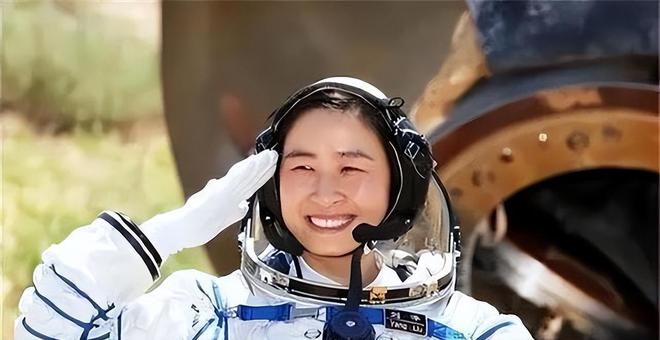为什么美国的航天员年龄都那么大呢？91岁还要上太空(图10)