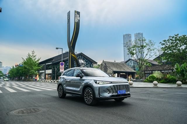 北京汽车818购车节福利来袭全系车型至高补贴6万!(图6)