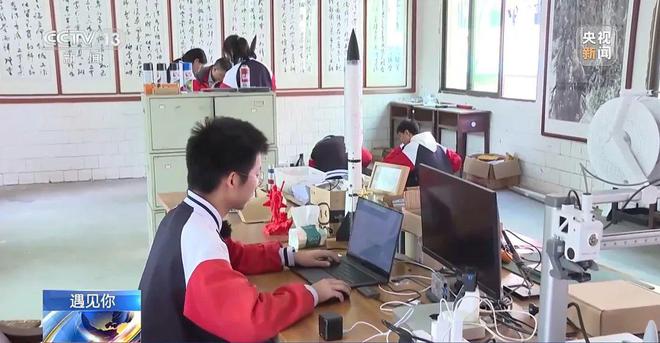 易倍体育网站：邵阳17岁少年自制“火箭”火爆出圈！(图9)