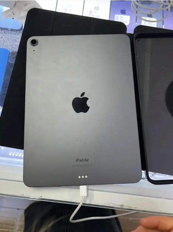 平板回收报价表：换换回收以国家级隐私清除技术引领行业新标准(图1)