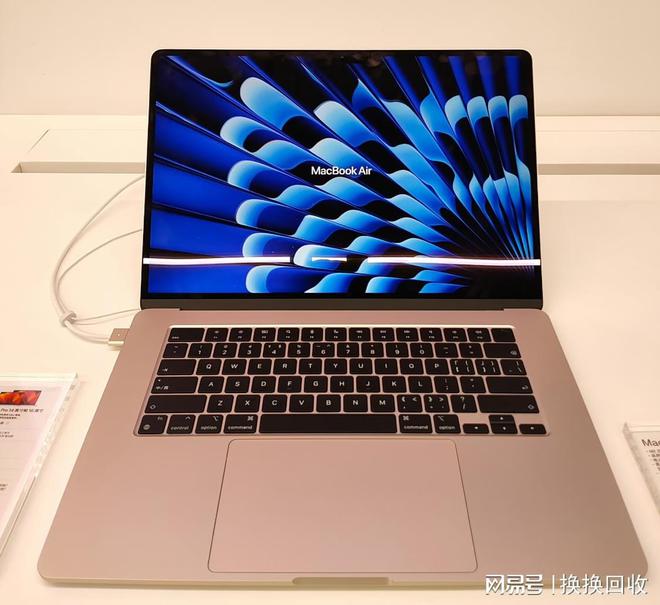 Emc易倍体育：回收废旧笔记本换换回收平台引领绿色科技新风尚(图1)