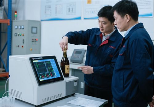 专访京城亚南酒业总经理亚南先生：以专业与诚信丈量老酒回收行业温度(图2)