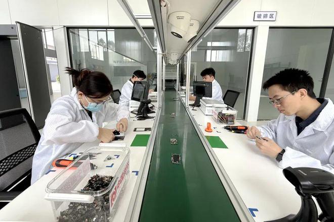 Emc易倍体育：别了“艳照门”国家队出手了(图6)