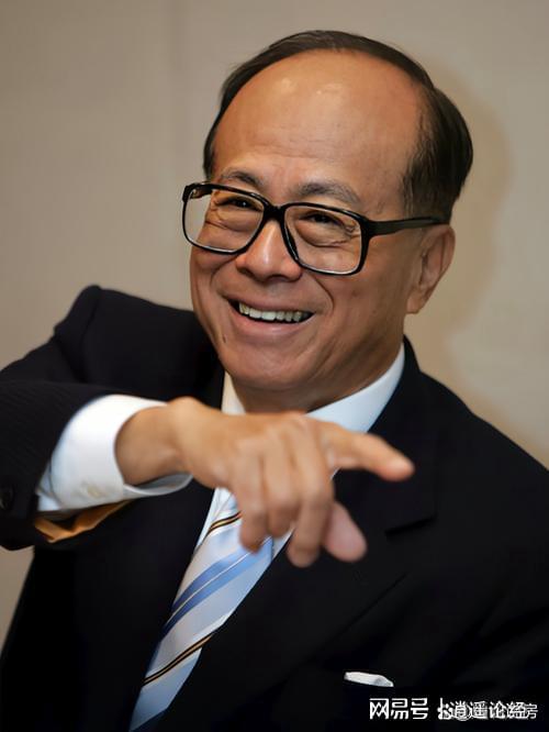 李嘉诚找强盗国家做靠山被吃干抹净就是他的宿命！(图1)