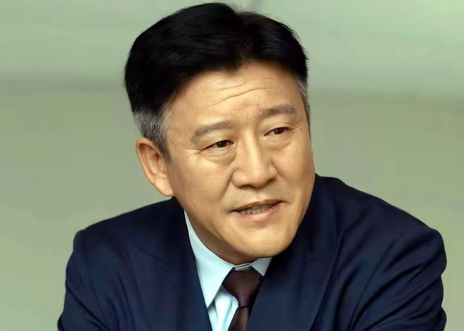 《绝密较量》：三大疑点第一个内鬼浮出水面连杨光都被他骗了(图6)