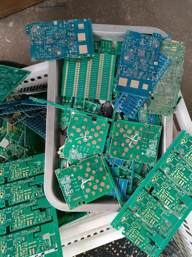 易倍体育网站：2025上海线路板回收企业推荐上海良岐贸易：专业铸就环保与便捷(图3)