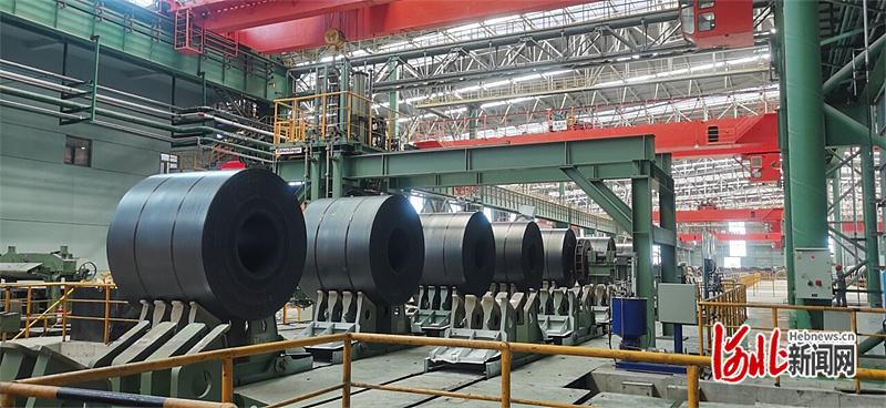 Emc易倍体育：新闻纵深·解码钢铁大模型｜邯钢构建六大领域全链条智能大模型：“聪明大脑”带来极致能效(图3)