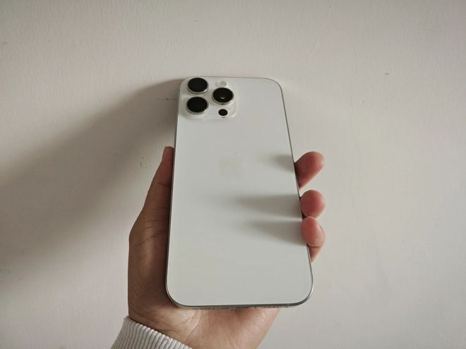 9成新苹果512G旗舰换12+5G版小米17Ultra要补599真亏大了(图2)